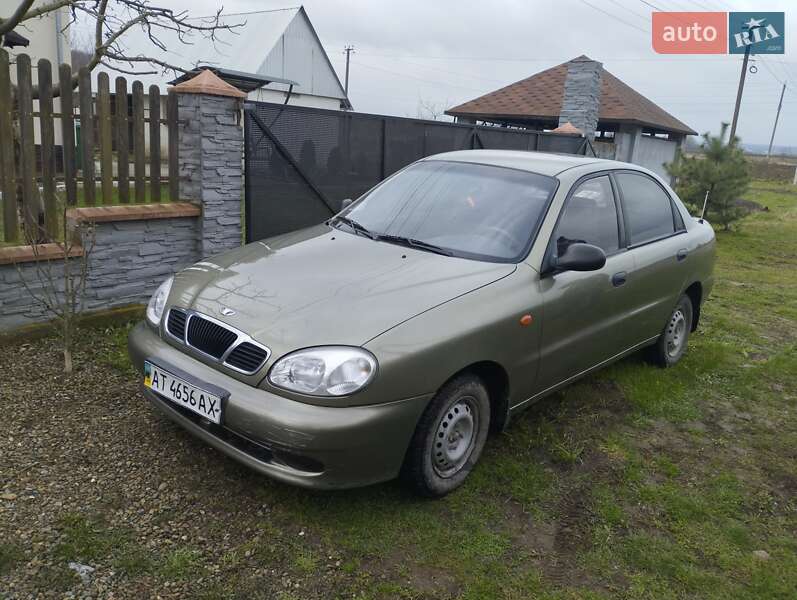 Седан Daewoo Lanos 2002 в Ивано-Франковске