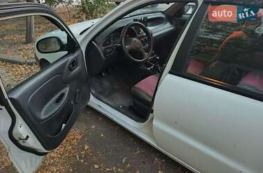 Седан Daewoo Lanos 1998 в Никополе
