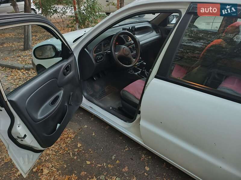 Седан Daewoo Lanos 1998 в Никополе