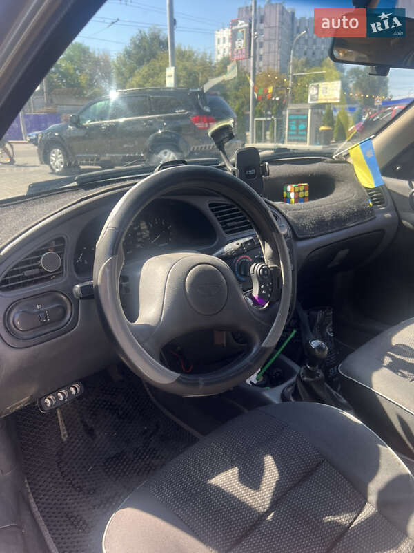 Седан Daewoo Lanos 2003 в Запорожье фото 6 Седан Daewoo Lanos 2003 в Запорожье