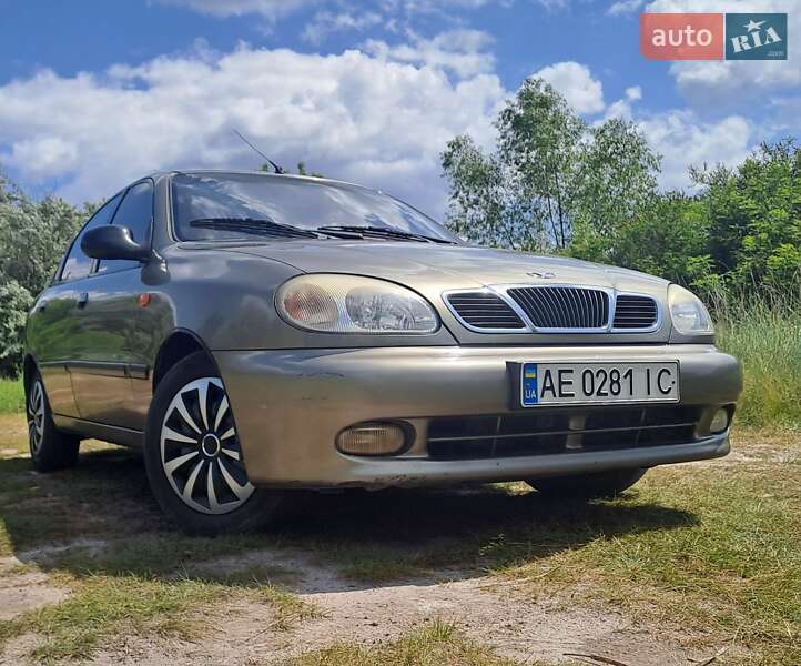 Седан Daewoo Lanos 2004 в Днепре