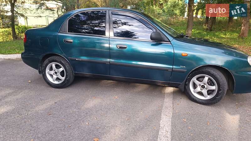 Седан Daewoo Lanos 2003 в Ужгороде