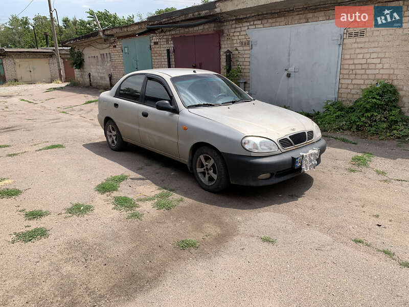 Седан Daewoo Lanos 2003 в Кривом Роге