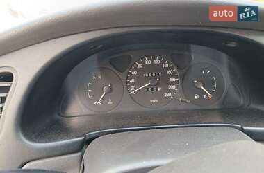 Седан Daewoo Lanos 2005 в 