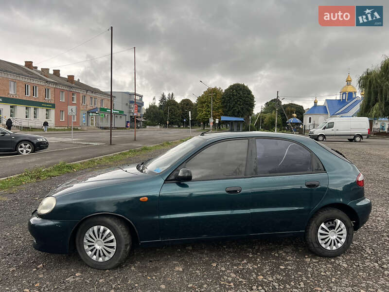 Хэтчбек Daewoo Lanos 2004 в Нововолынске