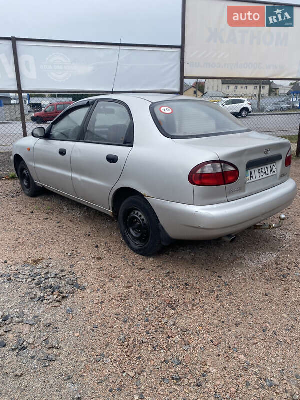 Седан Daewoo Lanos 2004 в Киеве