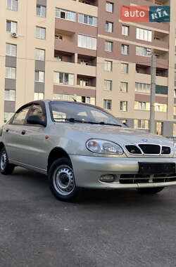 Седан Daewoo Lanos 2010 в Харькове