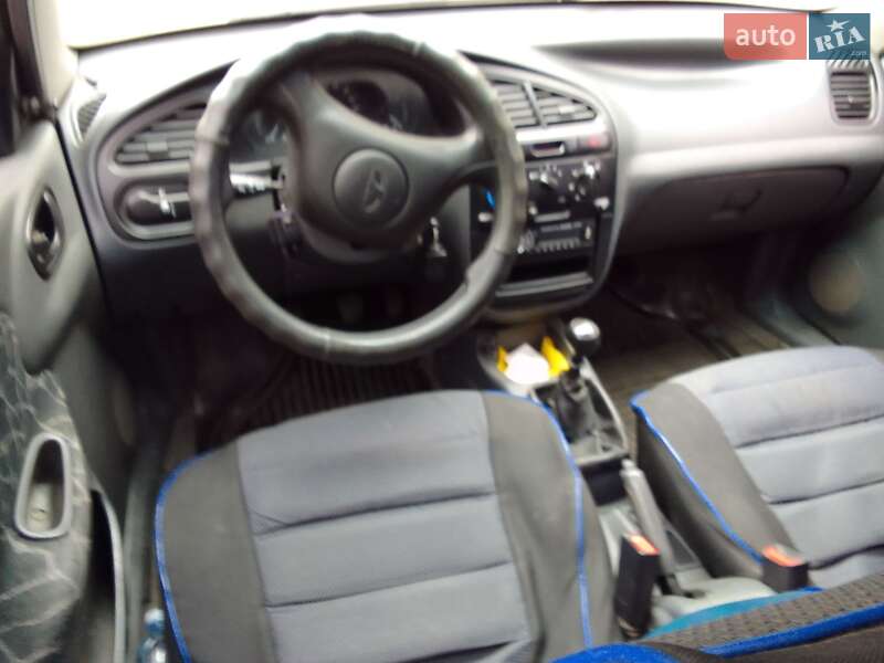 Седан Daewoo Lanos 2002 в Звенигородке