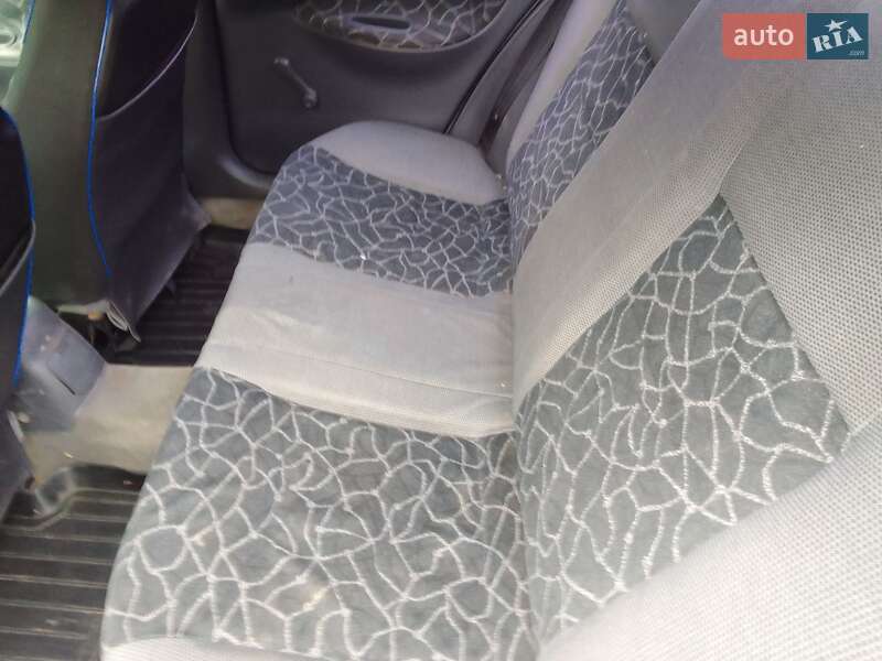 Седан Daewoo Lanos 2002 в Звенигородке