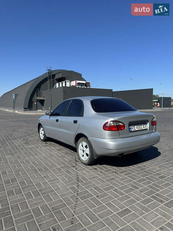Седан Daewoo Lanos 2005 в Дніпрі
