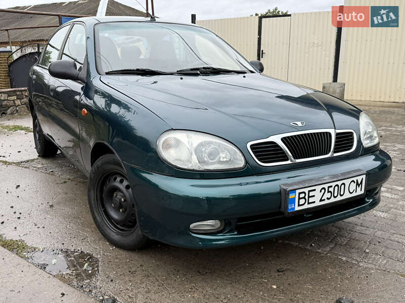 Седан Daewoo Lanos 2003 в Новом Буге