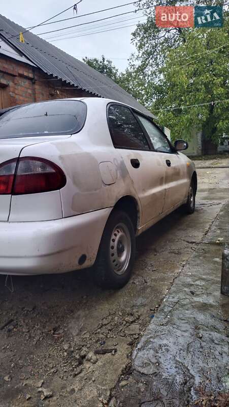 Седан Daewoo Lanos 2004 в Первомайську