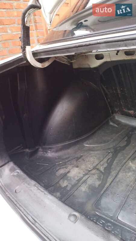 Седан Daewoo Lanos 2004 в Первомайську