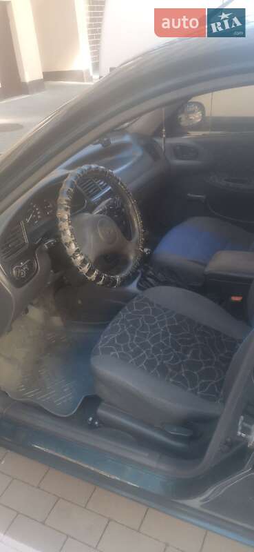 Седан Daewoo Lanos 2003 в Хмельницком