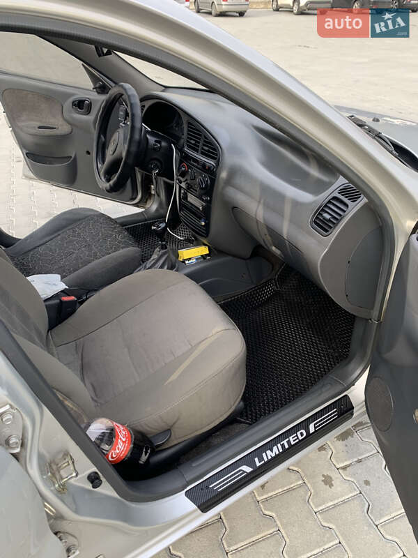 Седан Daewoo Lanos 2004 в Тернополе