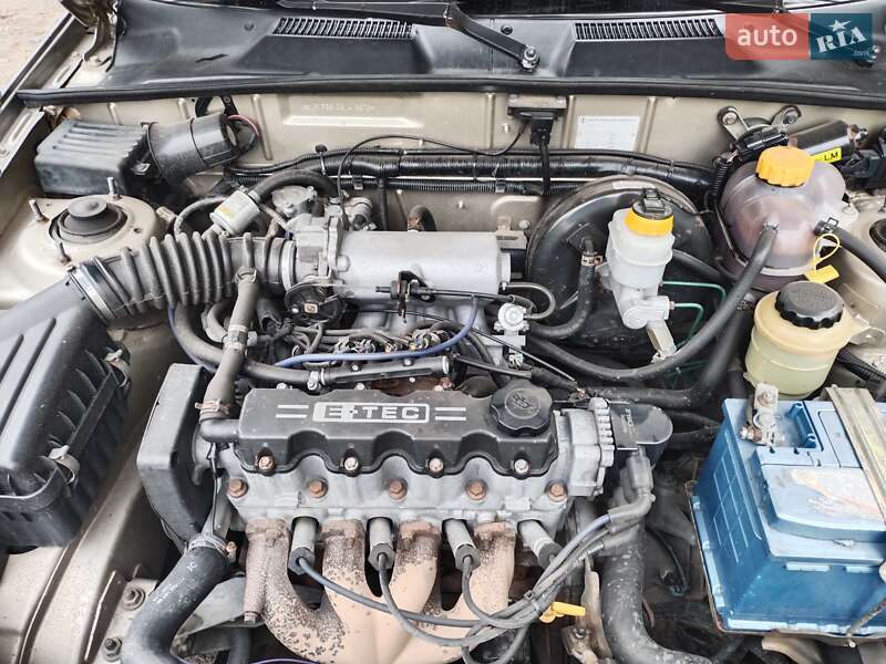 Седан Daewoo Lanos 2008 в Сумах
