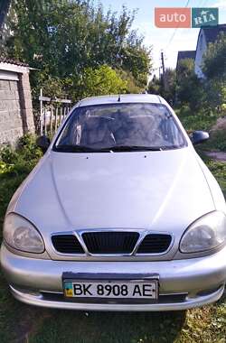 Седан Daewoo Lanos 2006 в Ровно