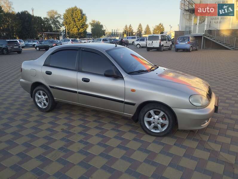 Седан Daewoo Lanos 2008 в Гайсине