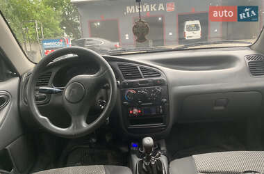 Седан Daewoo Lanos 2011 в 