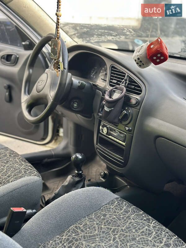 Седан Daewoo Lanos 2005 в Киеве