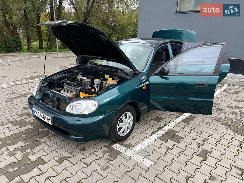 Седан Daewoo Lanos 2002 в Хмельницком