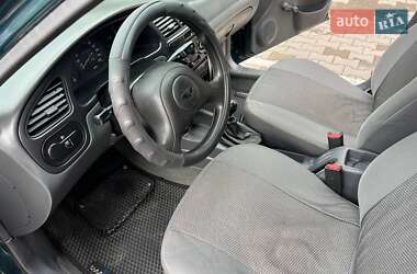 Седан Daewoo Lanos 2002 в 