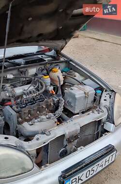 Седан Daewoo Lanos 2002 в 