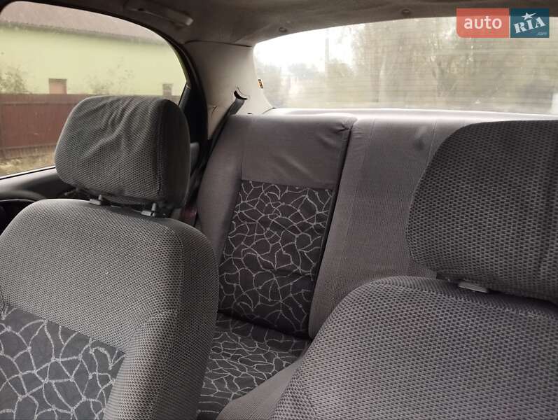 Седан Daewoo Lanos 2003 в Тернополе