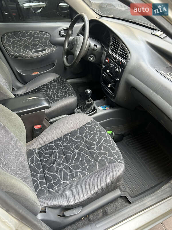 Седан Daewoo Lanos 2004 в Києві