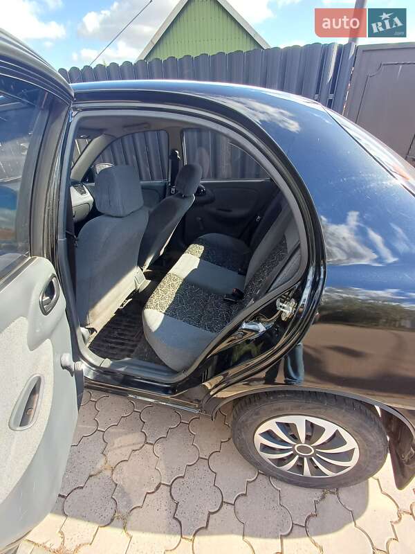 Седан Daewoo Lanos 2008 в Кривому Розі