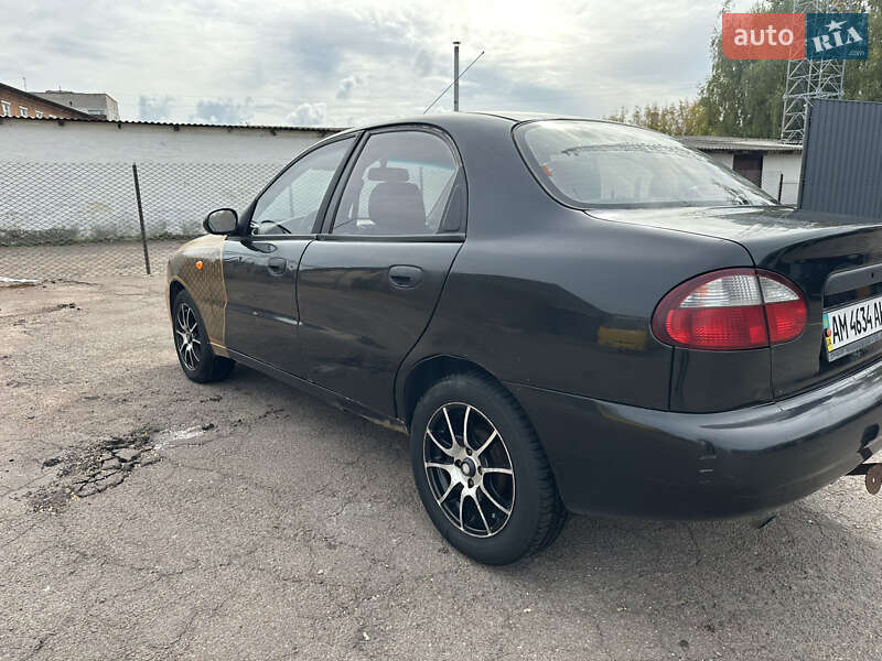 Седан Daewoo Lanos 2007 в Коростене
