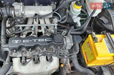 Седан Daewoo Lanos 2002 в 