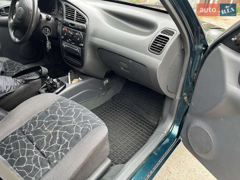 Хэтчбек Daewoo Lanos 2003 в Харькове