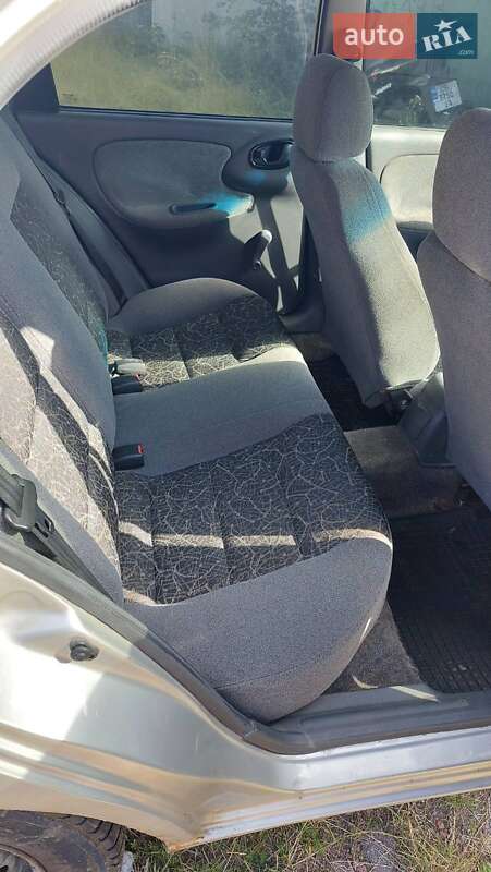 Седан Daewoo Lanos 2006 в Прилуках