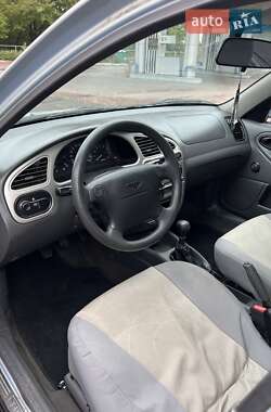 Седан Daewoo Lanos 2004 в 