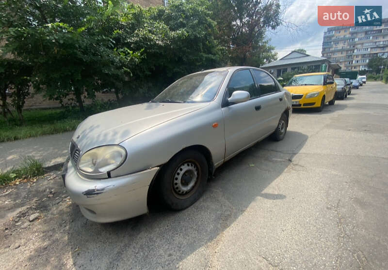Седан Daewoo Lanos 2004 в Киеве