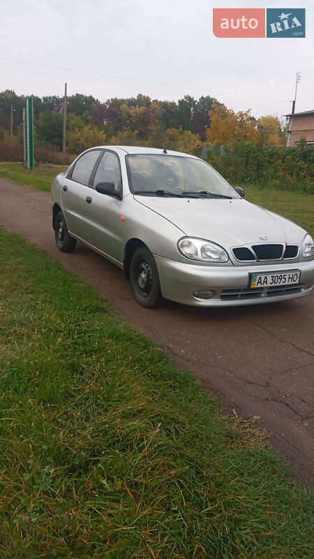 Седан Daewoo Lanos 2008 в Ніжині