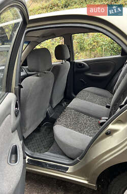 Седан Daewoo Lanos 2004 в 