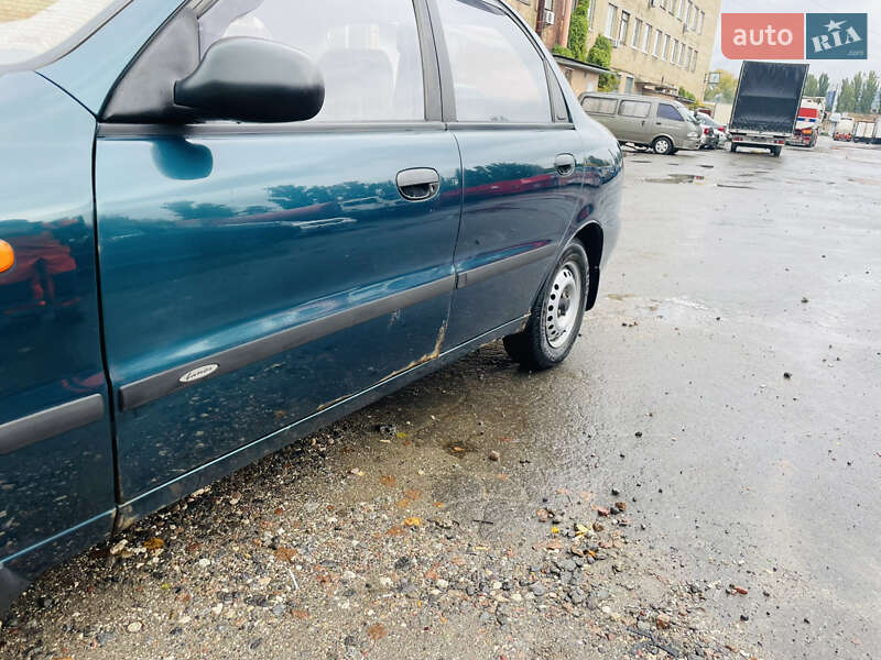Седан Daewoo Lanos 2006 в Киеве