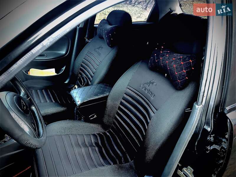 Седан Daewoo Lanos 2008 в Коростене