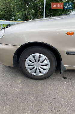 Седан Daewoo Lanos 2004 в  фото 2 Седан Daewoo Lanos 2004 в