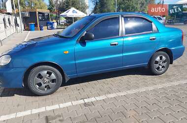 Седан Daewoo Lanos 2011 в 