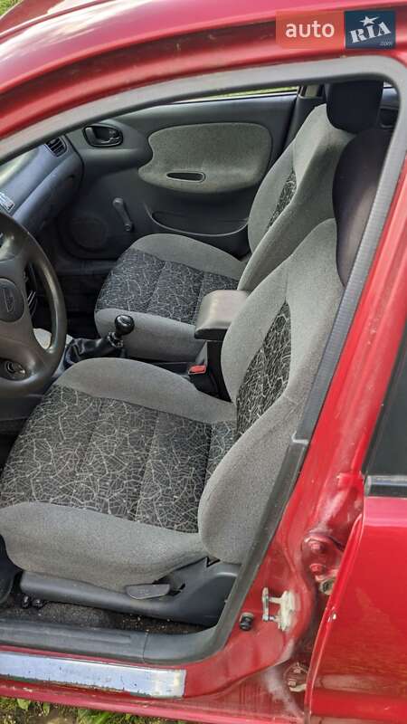Седан Daewoo Lanos 2008 в Лопухові