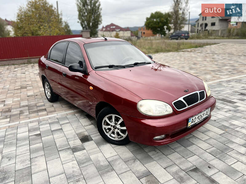Седан Daewoo Lanos 2006 в Тячеві