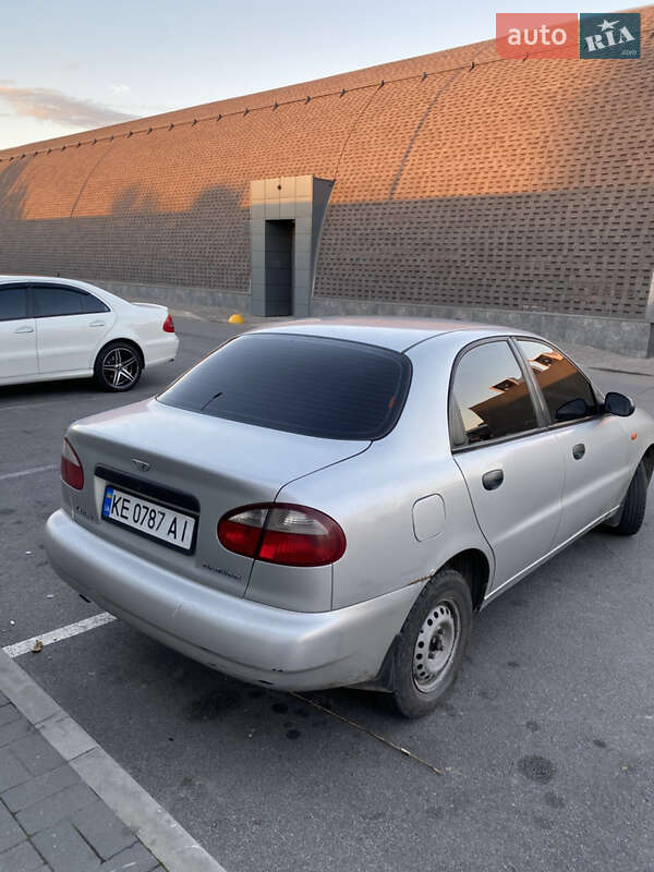 Седан Daewoo Lanos 2004 в Днепре