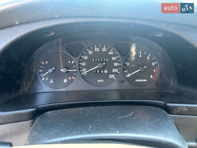 Седан Daewoo Lanos 2003 в Харькове
