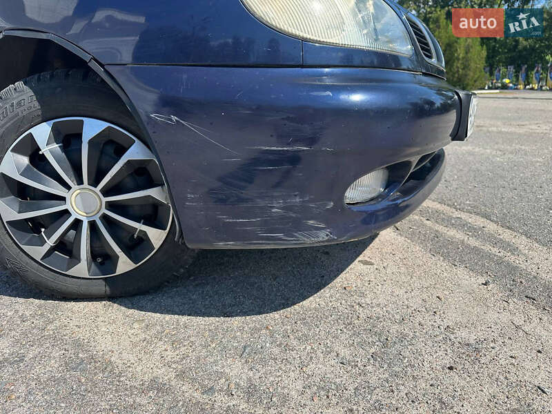 Седан Daewoo Lanos 2003 в Харькове