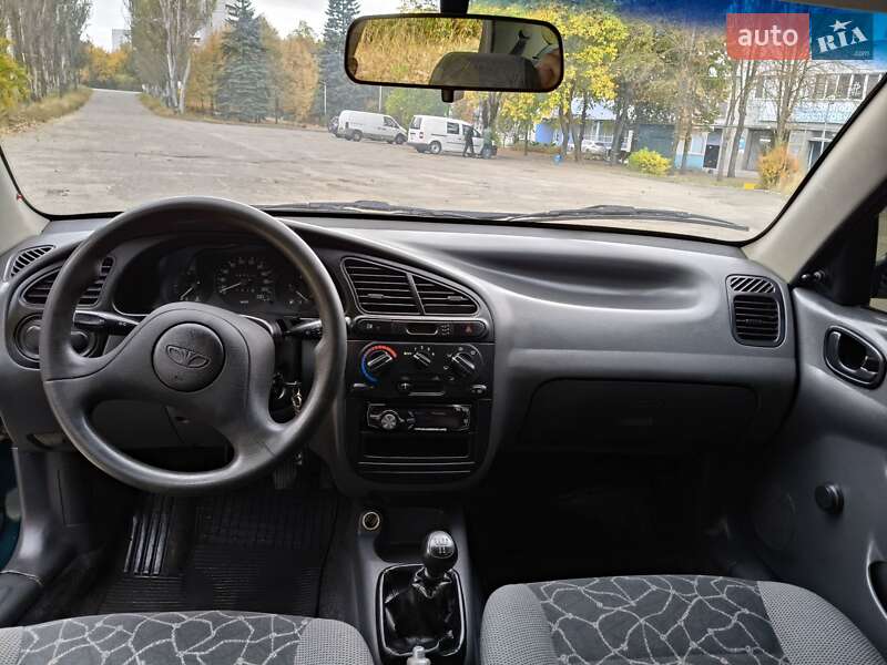Седан Daewoo Lanos 2003 в Запоріжжі