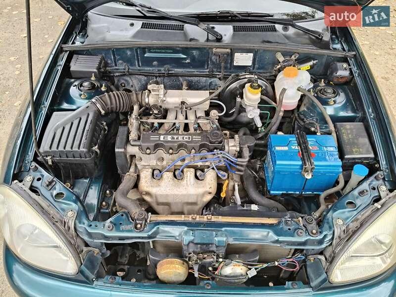 Седан Daewoo Lanos 2003 в Запоріжжі