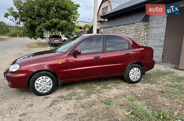 Седан Daewoo Lanos 2012 в 